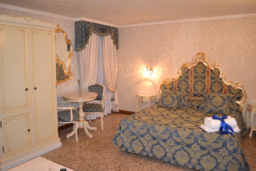 Guest House La Chicca Венеция Экстерьер фото